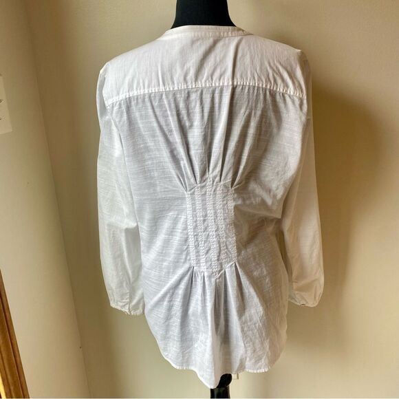 EDDIE BAUER White Button Down Top Shirt Blue Embroidered Floral Cotton - Picture 9 of 12